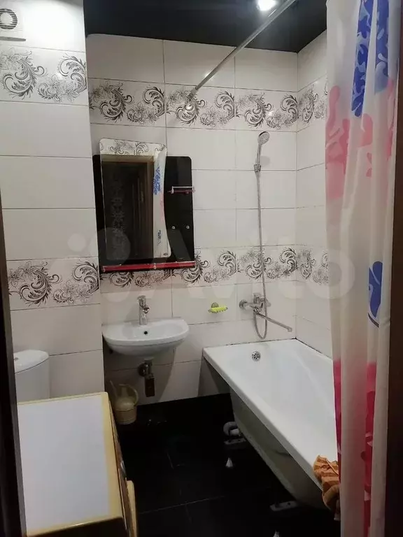 2-к. квартира, 64 м, 4/6 эт. - Фото 0