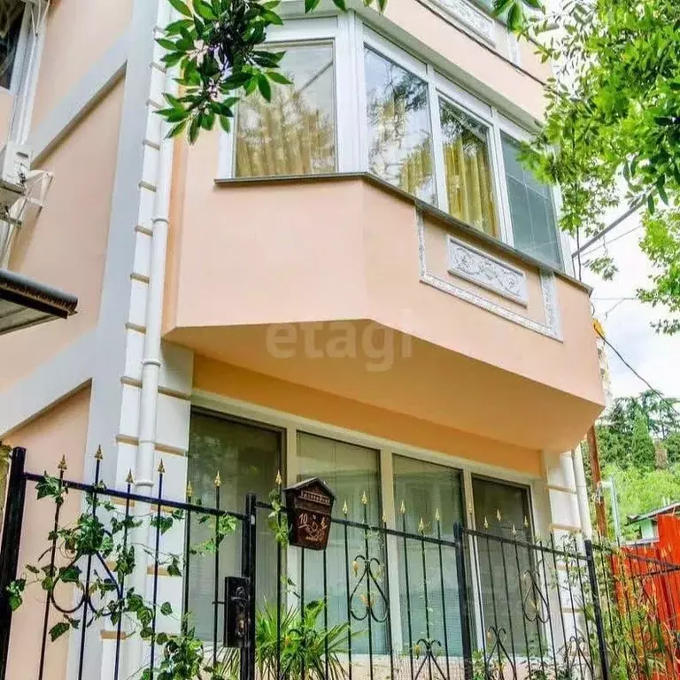 Дом в Крым, Ялта ул. Загородная, 12А (200 м) - Фото 1