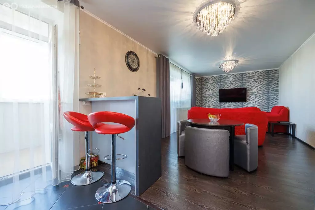 3-комнатная квартира: Брянск, улица Фокина, 132 (93.92 м) - Фото 1