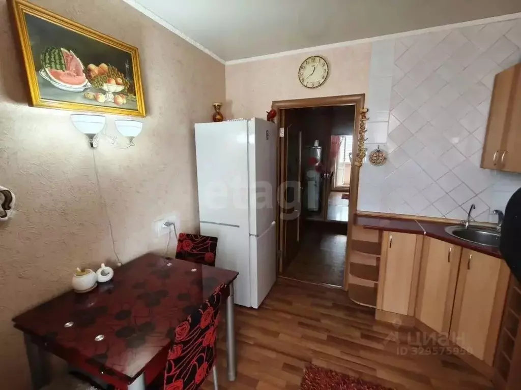 3-к кв. Крым, Симферополь ул. Балаклавская (69.4 м) - Фото 2