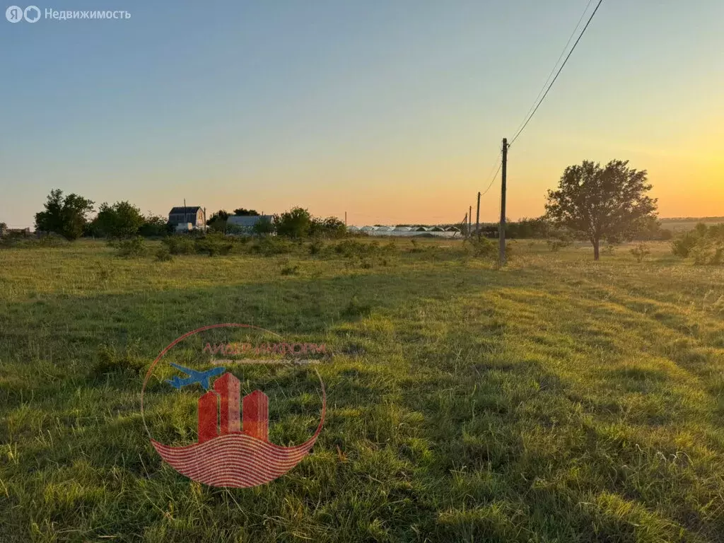 Участок в Симферопольский район, село Урожайное (12 м) - Фото 0