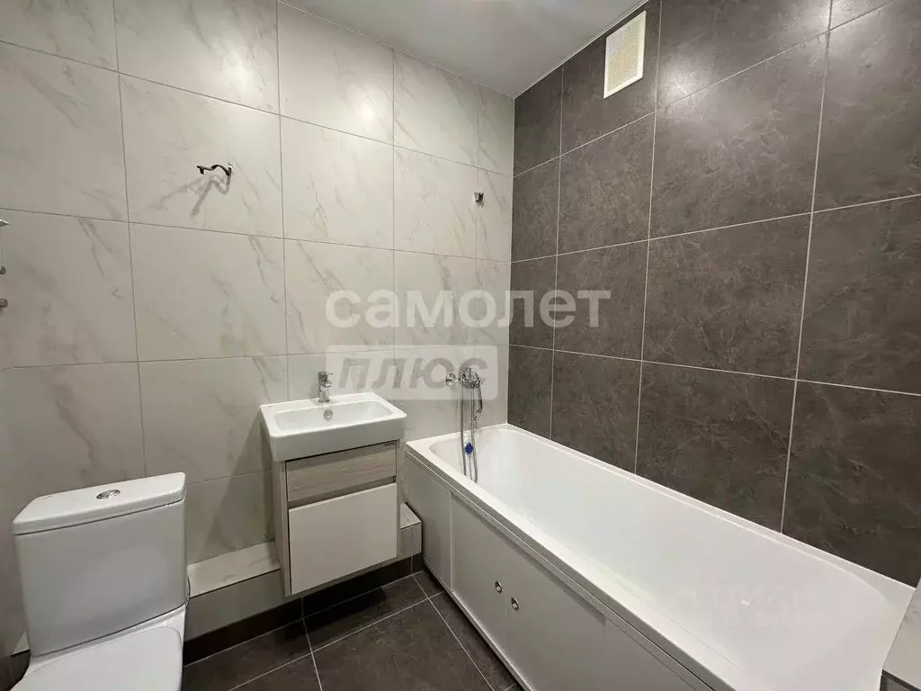 2-к кв. Липецкая область, Липецк ул. Механизаторов, 15А/3 (65.69 м) - Фото 2