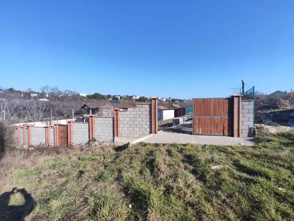 Участок в Севастополь ш. Монастырское, 88В (9.4 сот.) - Фото 1