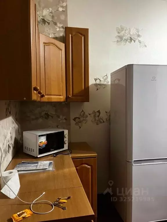 Комната Санкт-Петербург ул. Александра Ульянова, 10 (17.6 м) - Фото 1