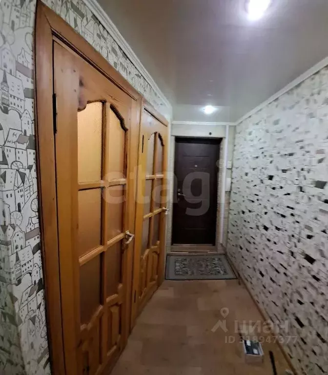 3-к кв. Брянская область, Клинцы ул. Мира, 107 (59.1 м) - Фото 0