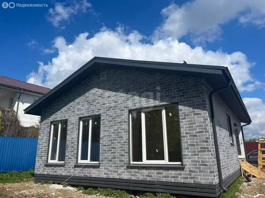 Дом в село Юрасово, Центральная улица (90 м) - Фото 1