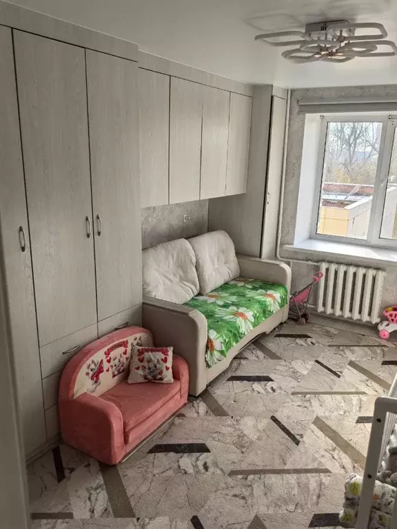 2-к кв. Омская область, Омск пос. Амурский, ул. Сурикова, 8 (36.0 м) - Фото 1