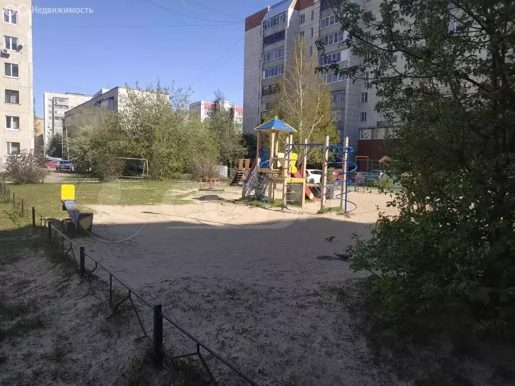 3-комнатная квартира: Тюмень, улица Газовиков, 8 (66 м) - Фото 1