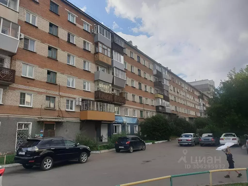 3-к кв. Бурятия, Улан-Удэ Ермаковская ул., 41 (57.0 м) - Фото 0