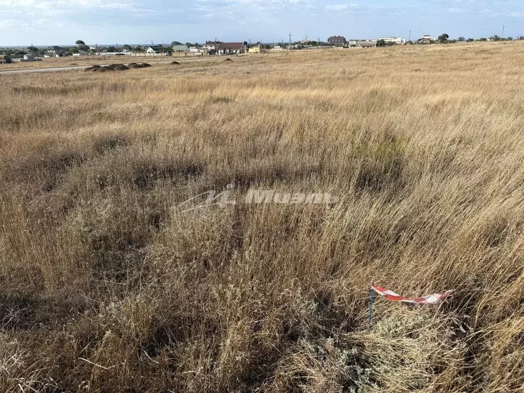 Участок в Крым, Ленинский район, Семисотское с/пос, с. Каменское  (6.0 ... - Фото 1