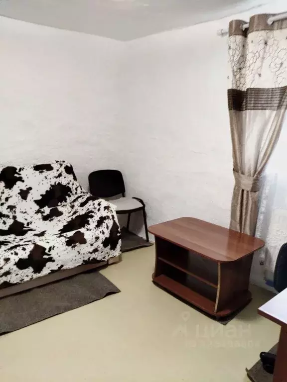 1-к кв. Крым, Симферополь ул. Красных подпольщиков, 24 (31.0 м) - Фото 1