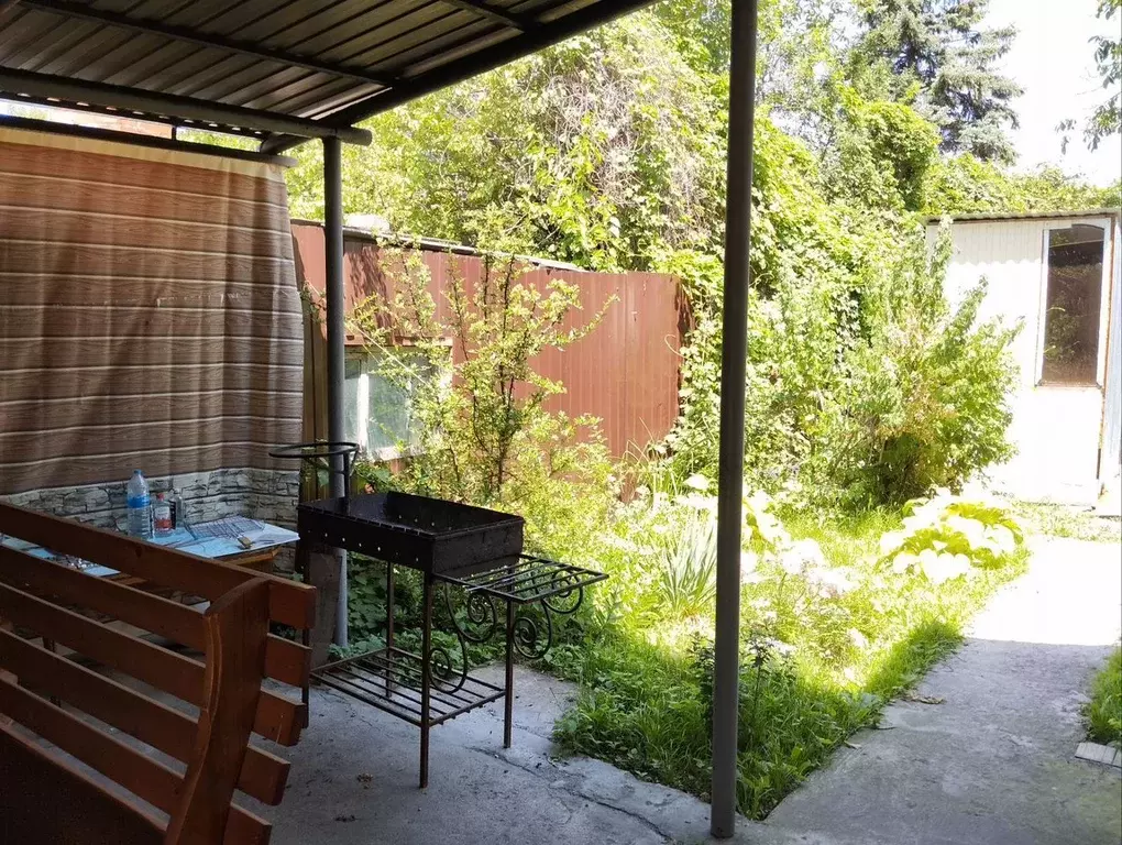 Дом в Ставропольский край, Железноводск ул. Карла Маркса, 96 (2 м) - Фото 2