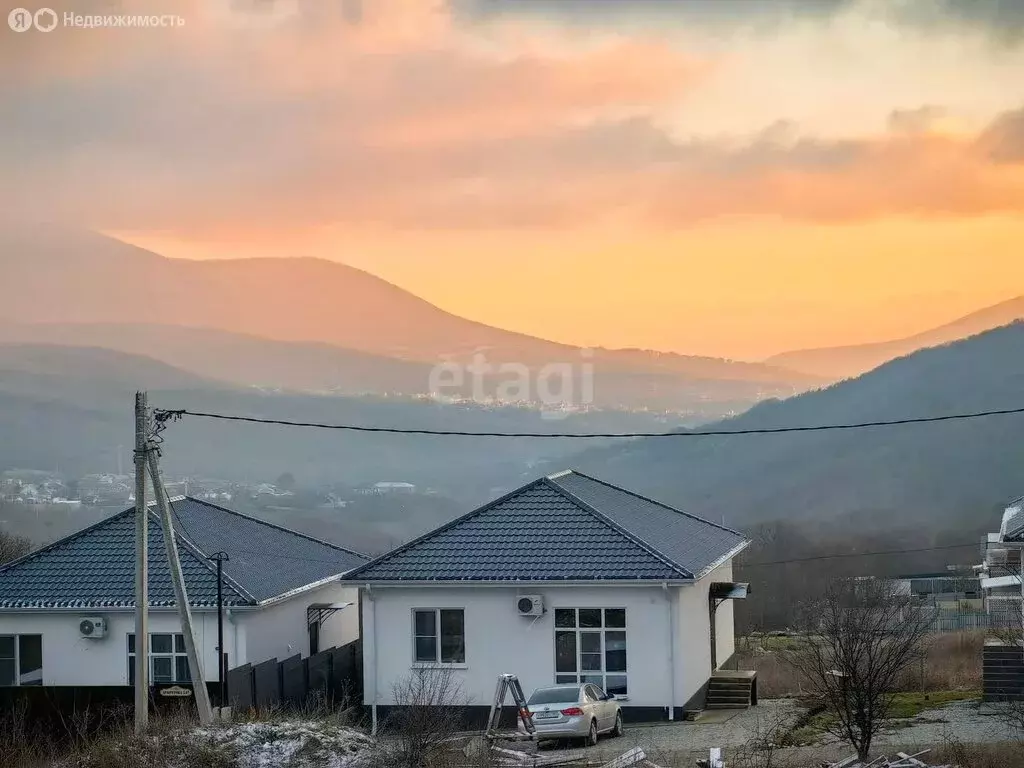 Дом в село Борисовка, улица Генерала Букретова (98.4 м) - Фото 1