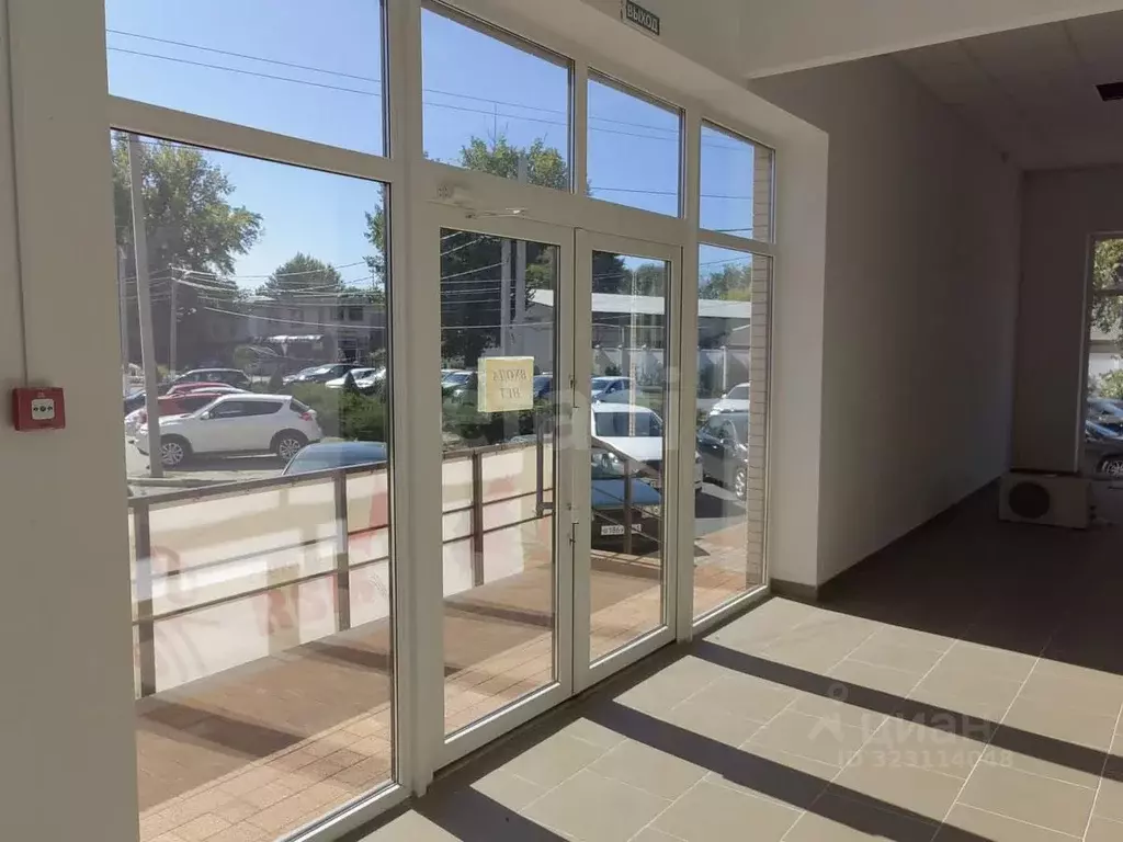 Помещение свободного назначения в Ростовская область, Октябрьский ... - Фото 1