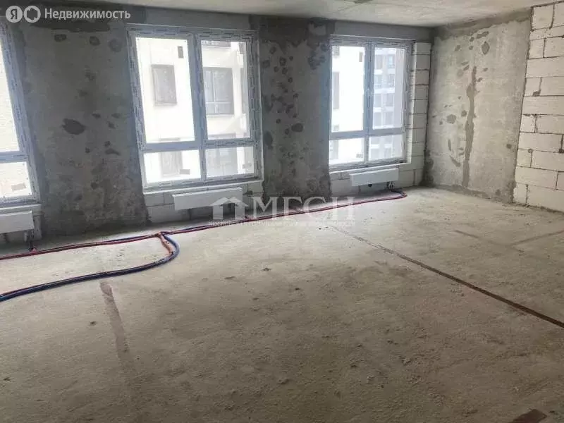 3-комнатная квартира: Москва, улица Лётчика Осканова, 6 (63 м) - Фото 1