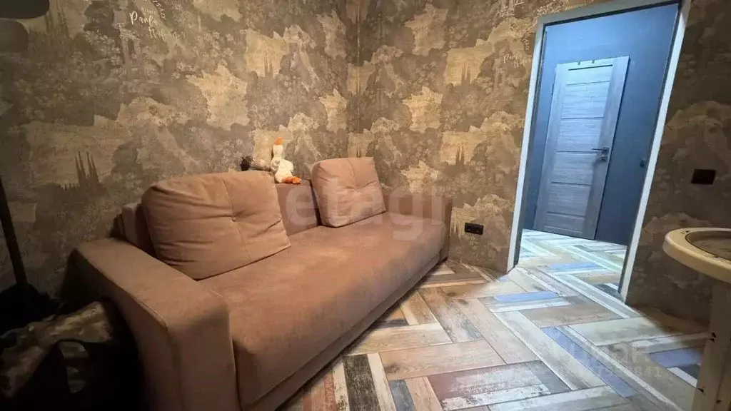 Дом в Крым, Черноморский район, Далековское с/пос, с. Зоряное ул. ... - Фото 1