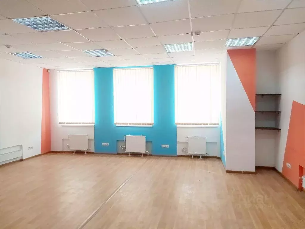 Офис в Саратовская область, Саратов ул. Имени И.А. Слонова, 1 (49 м) - Фото 1