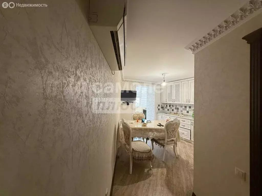 3-комнатная квартира: Грозный, улица Шейха Али Митаева, 52 (85 м) - Фото 0
