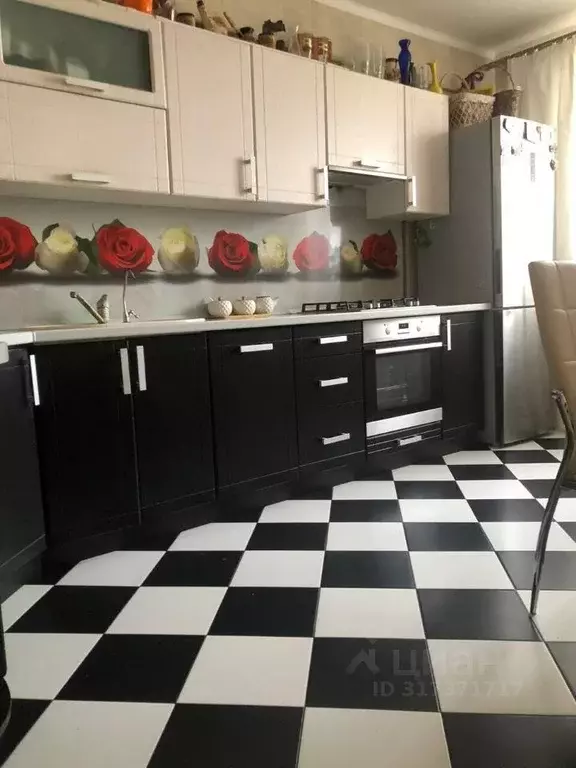 Квартира, 4 комнаты, 100 м - Фото 0