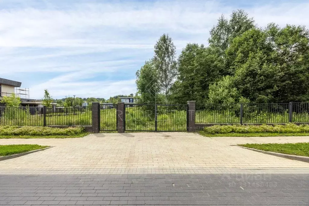 Участок в Московская область, Красногорск городской округ, д. ... - Фото 2