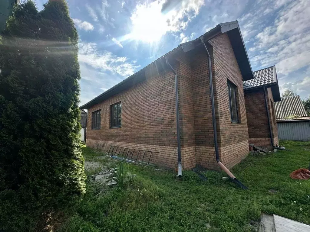 Дом в Брянская область, Брянск 2-я Почепская ул., 5 (120 м) - Фото 1