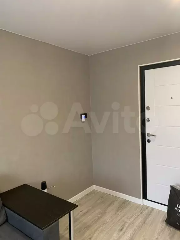 Комната 9 м в 5-к., 2/6 эт. - Фото 1
