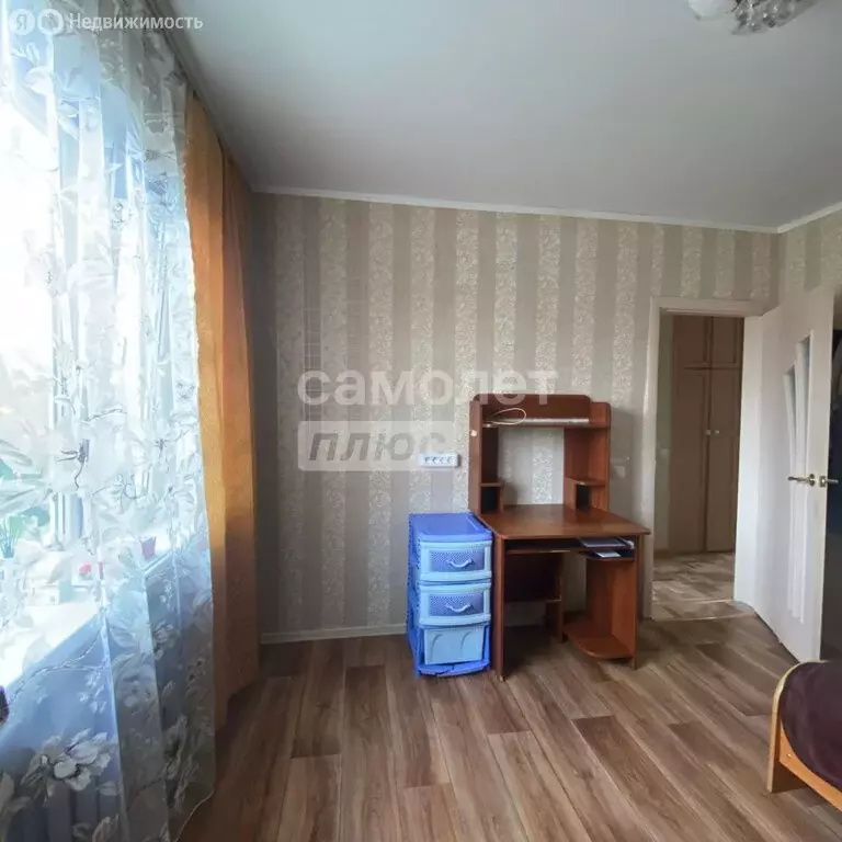 3-комнатная квартира: Тобольск, микрорайон Южный, 11 (62 м) - Фото 0