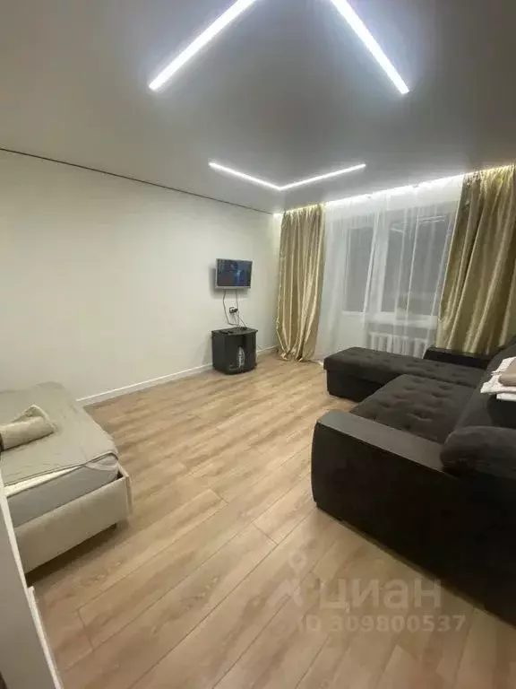 1-к кв. Кировская область, Киров ул. Свободы, 15 (35.0 м) - Фото 0