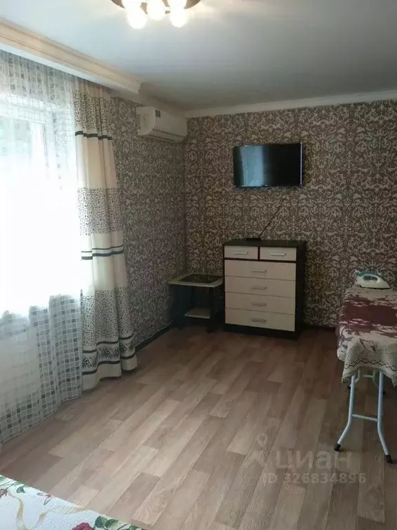 2-к кв. Крым, Алушта муниципальный округ, Партенит пгт ул. Солнечная, ... - Фото 2