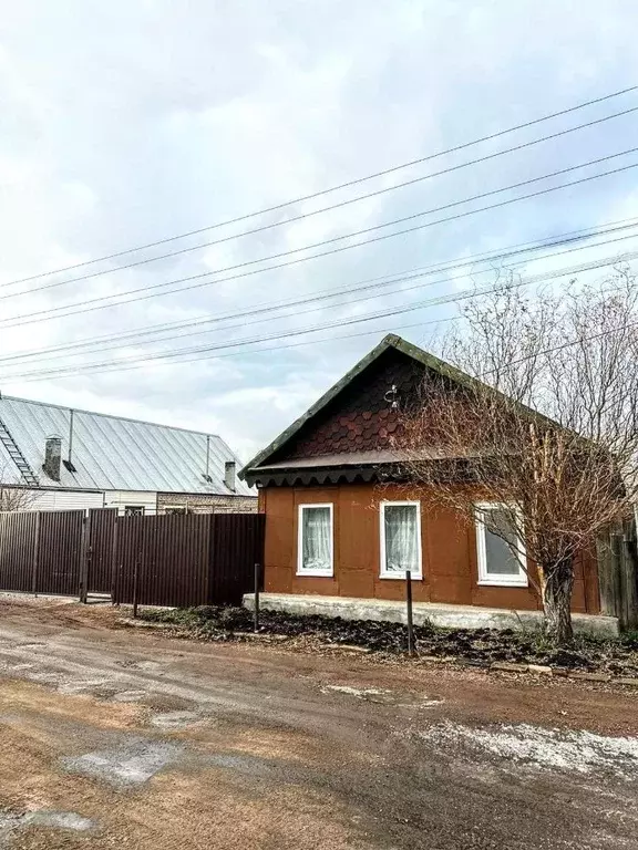 Дом в Оренбургская область, Оренбург Красный городок мкр, пер. ... - Фото 0