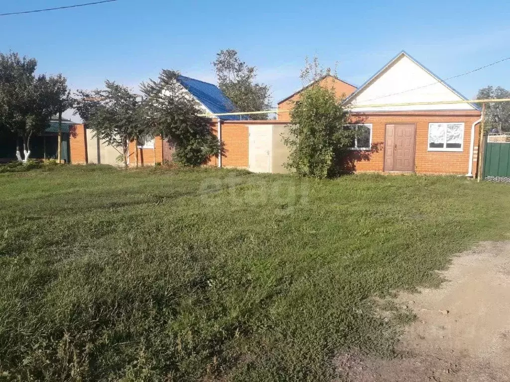 Дом в Краснодарский край, Щербиновский район, Ейскоукрепленское с/пос, ... - Фото 1