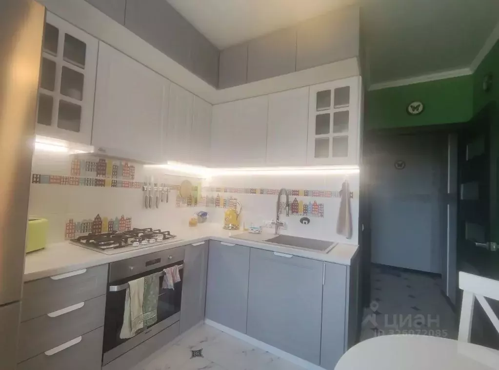 2-к кв. Крым, Симферополь ул. Лексина, 1 (53.0 м) - Фото 1