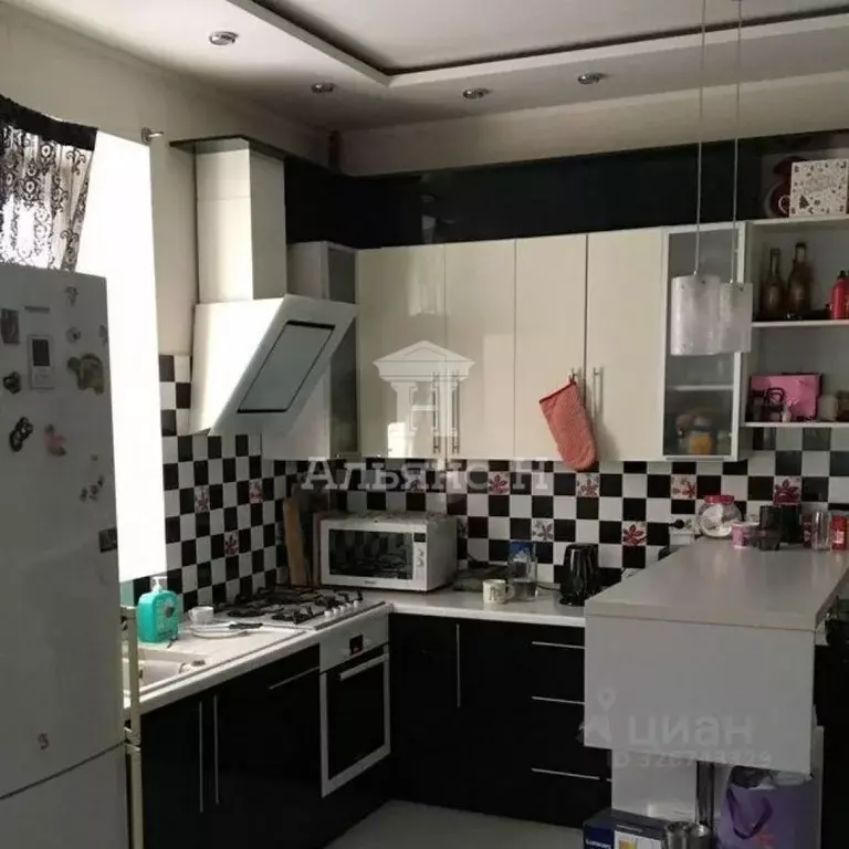 2-к кв. Ростовская область, Азов Азовский район, ул. Ленина, 53 (57.0 ... - Фото 0