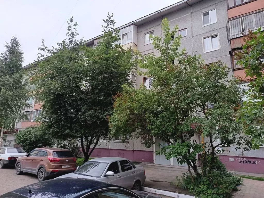 2-к кв. Омская область, Омск Омская ул., 111 (52.0 м) - Фото 0