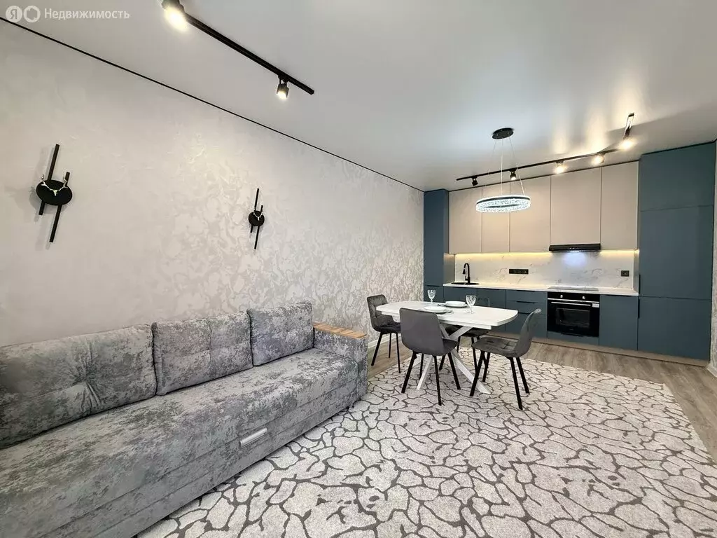 3-комнатная квартира: Оренбург, улица Неплюева, 4 (74 м) - Фото 2