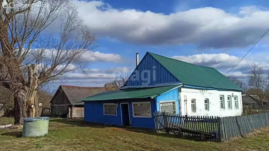 Дом в Калужская область, сельское поселение Думиничи, деревня Поляки ... - Фото 0