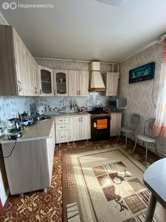 Дом в Тюменская область, Ялуторовский муниципальный округ, деревня ... - Фото 1