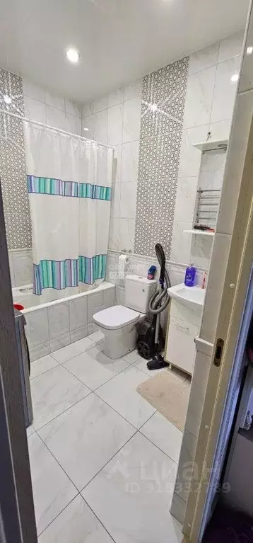 Квартира, 3 комнаты, 64 м - Фото 1
