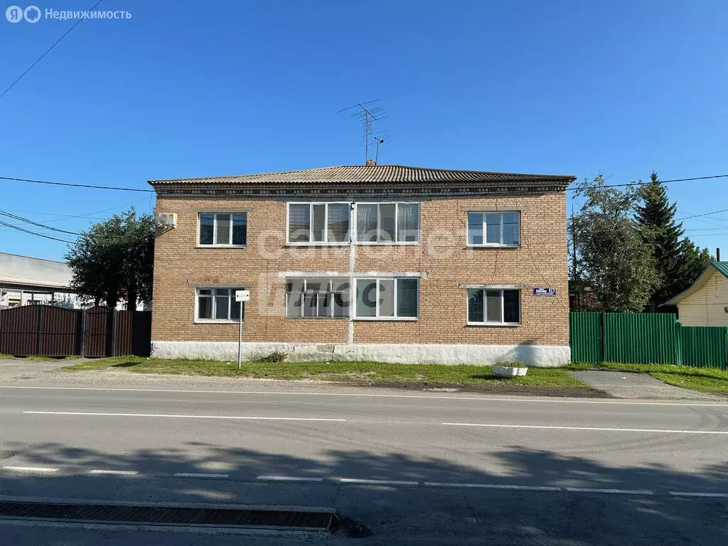 3-комнатная квартира: Заводоуковск, улица Хахина, 22 (64.5 м) - Фото 1