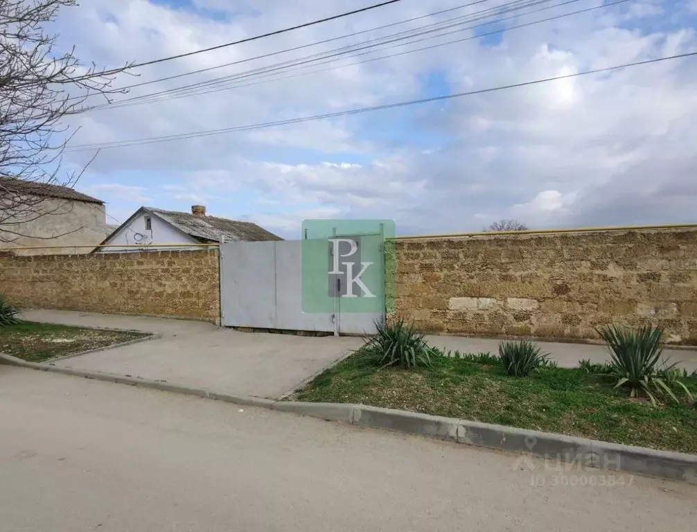 Дом в Крым, Сакский район, с. Ивановка ул. Калинина, 56 (41 м) - Фото 1