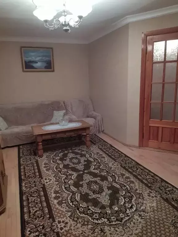 3-к кв. Кабардино-Балкария, Нальчик ул. Кирова, 6 (70.0 м) - Фото 0