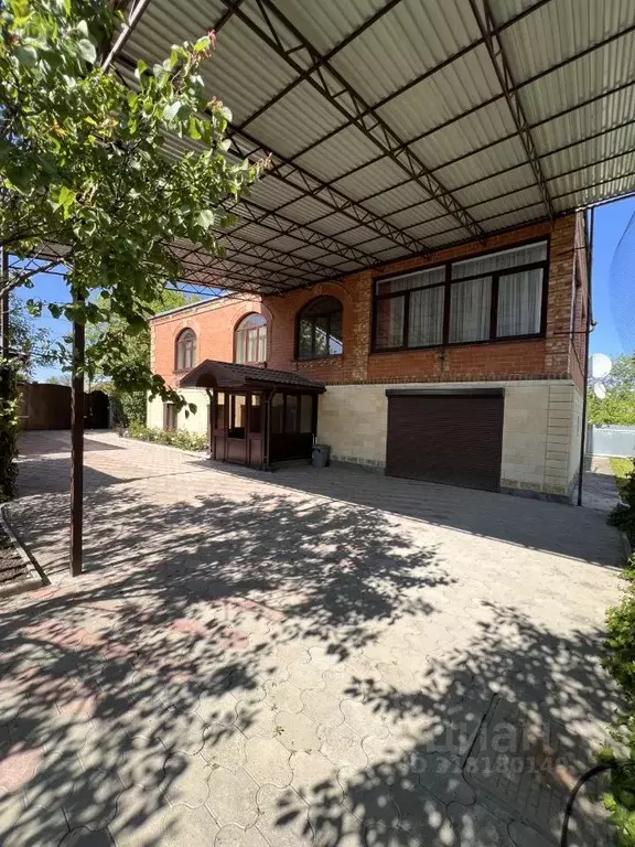 Дом в Ставропольский край, Ессентуки Большевистская ул., 54 (350 м) - Фото 1