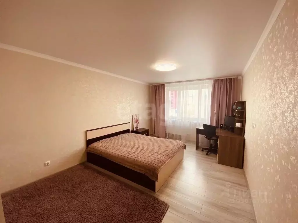 3-к кв. Тюменская область, Тюмень ул. Федюнинского, 60к2 (92.3 м) - Фото 2