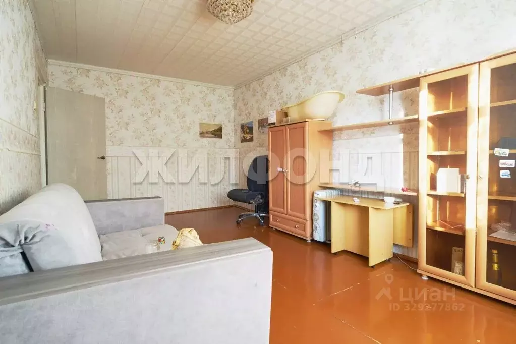 3-к кв. Алтайский край, Барнаул ул. Чкалова, 30 (61.6 м) - Фото 1