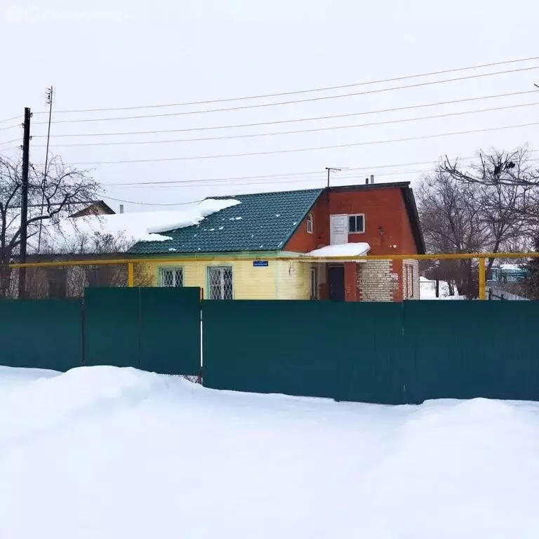 Дом в Челябинская область, Увельский муниципальный округ, посёлок ... - Фото 1