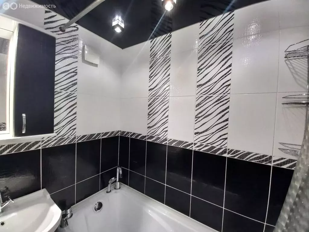 2-комнатная квартира: Нифантово, Фабричная улица, 10 (49.4 м) - Фото 1