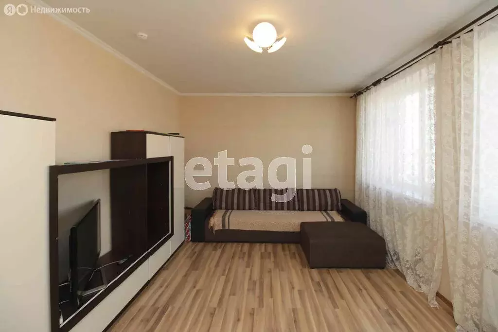 2-комнатная квартира: Тюмень, улица Газовиков, 45 (64.9 м) - Фото 2