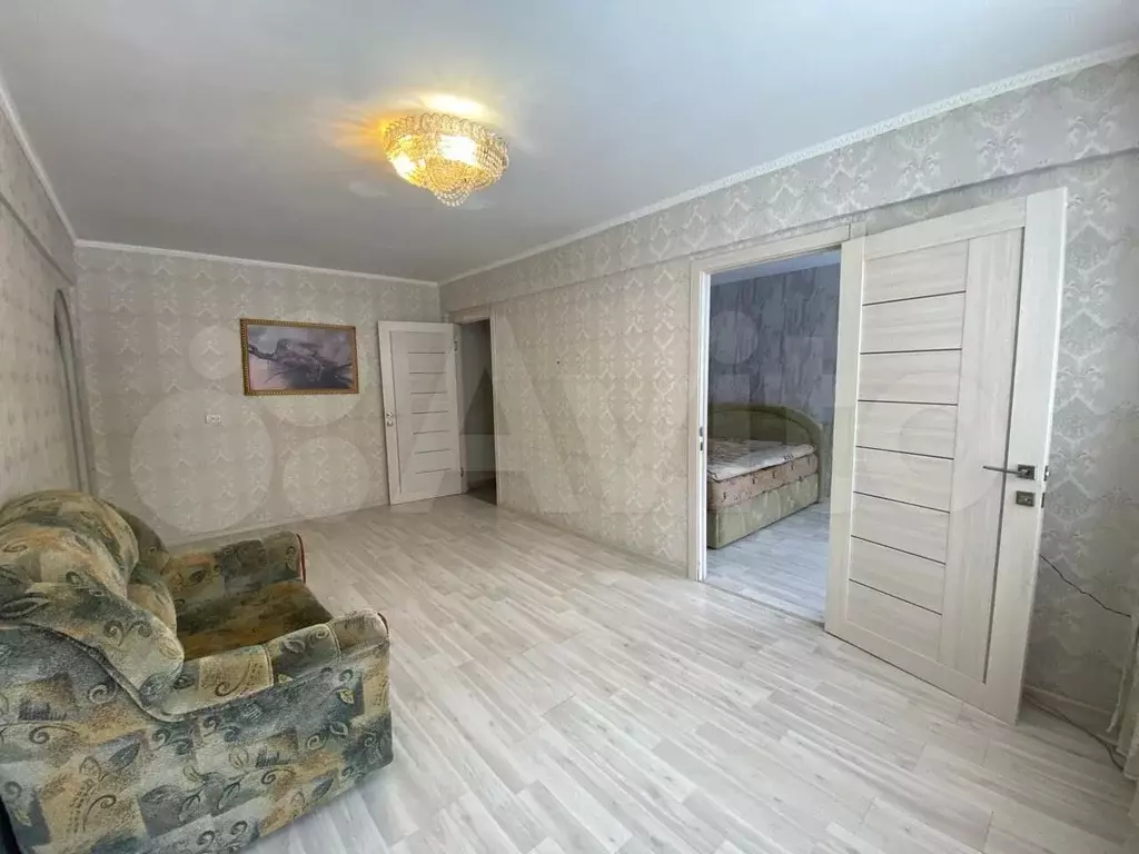 2-к. квартира, 60 м, 1/5 эт. - Фото 0