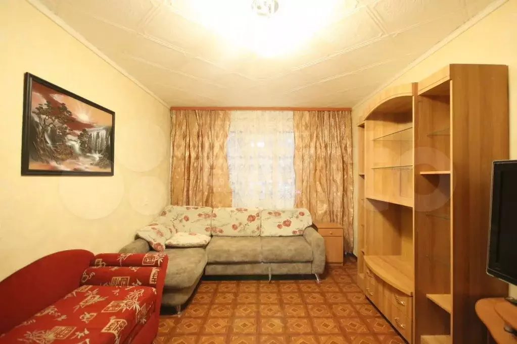 3-к. квартира, 60 м, 2/9 эт. - Фото 0