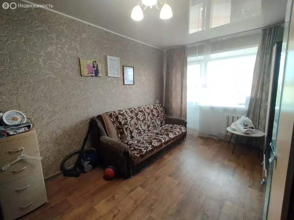 3-комнатная квартира: Кольчугино, улица 3-го Интернационала, 62 (52 м) - Фото 0